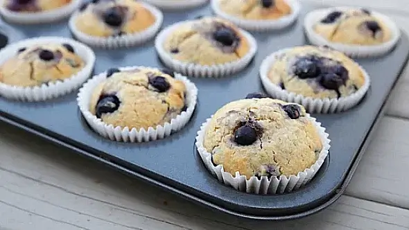 Blueberry almond muffins